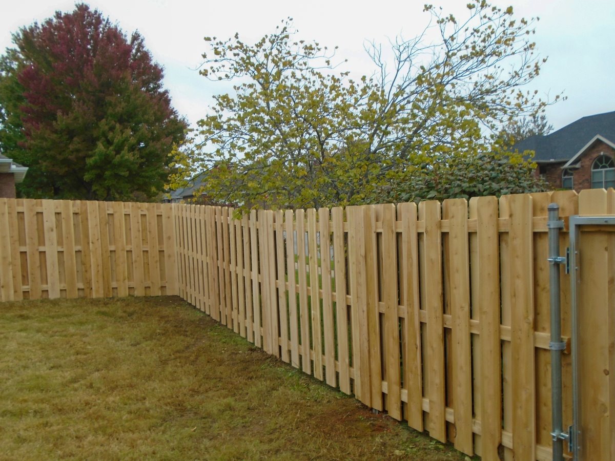 Rogersville MO Shadowbox style wood fence